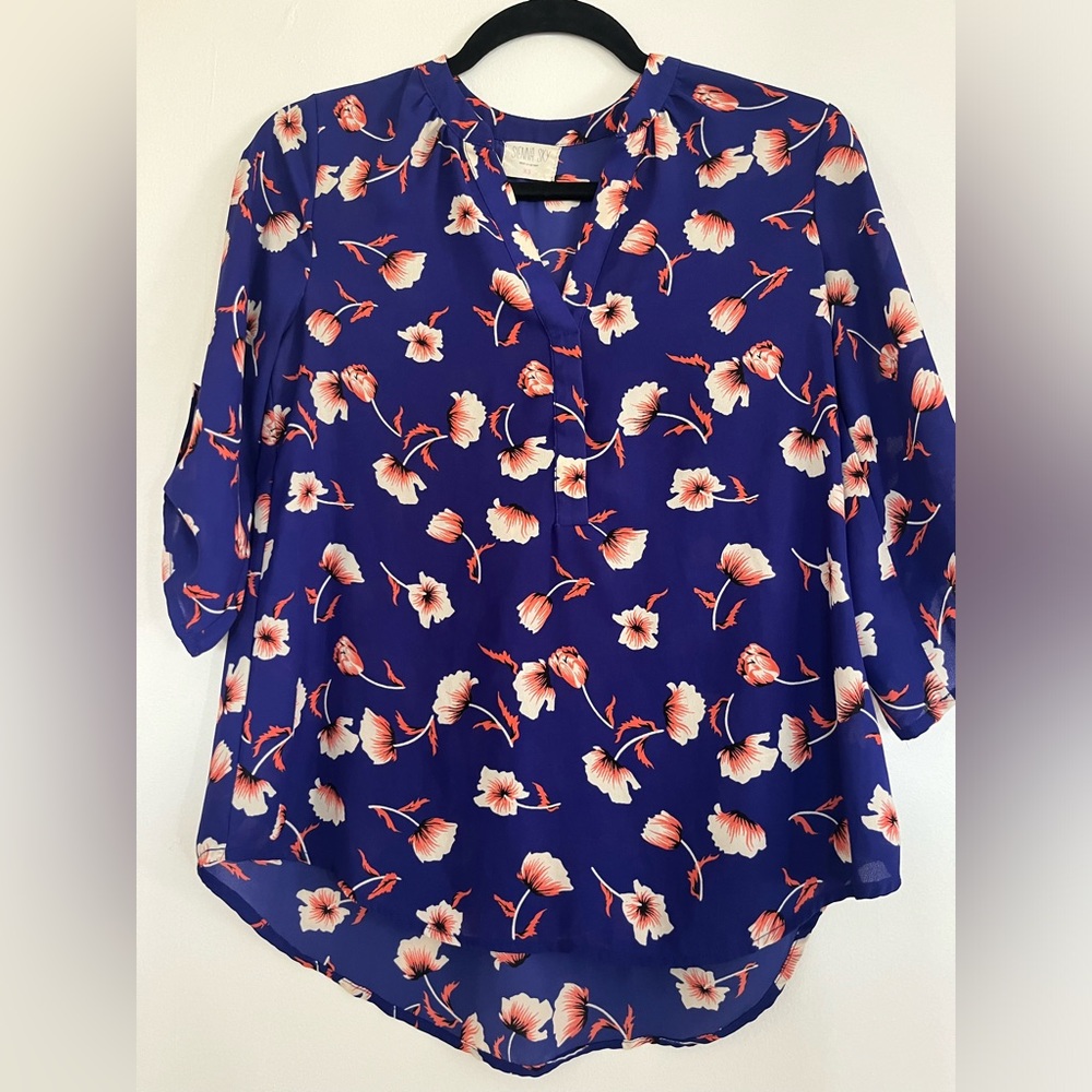 Sienna Sky Blue Blouse with White and Orange Flowers Womens Size XS